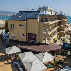 Szálloda Star, Napospart